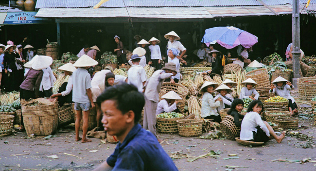 saigon, saigon market 50-60 years ago, a collection of beautiful photos of the old saigon market 50-60 years ago￼