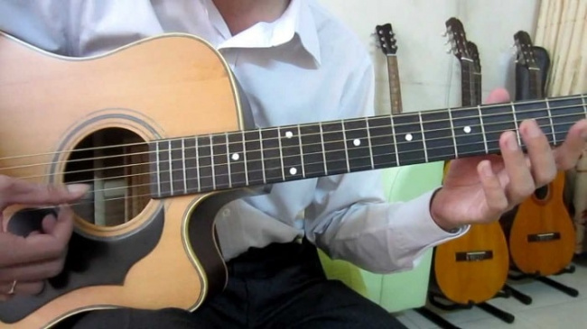 top 10 lớp học đàn guitar tphcm uy tín và chất lượng