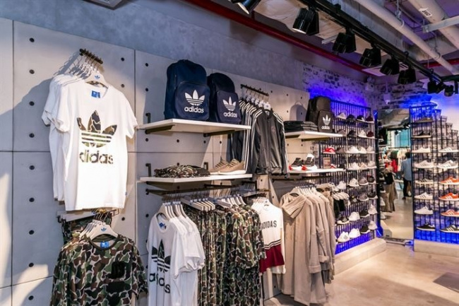 top 10 cửa hàng adidas tphcm trong hệ thống adidas outlet