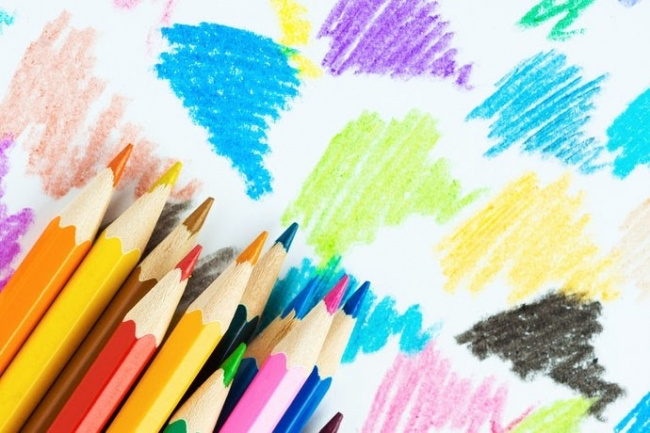 Review top 5 sản phẩm hộp bút màu đẹp, an toàn dành cho bé