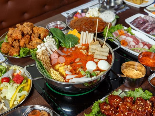 review top 5 nhà hàng buffet tokbokki ở hà nội (ngon - bổ - rẻ)