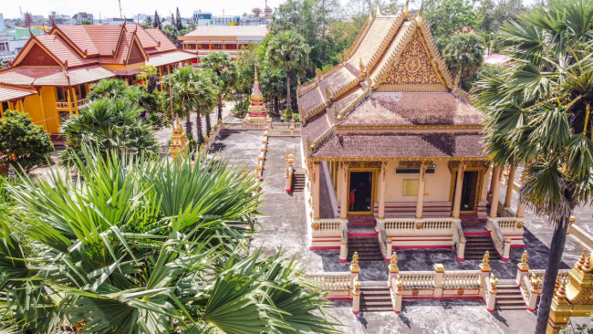 cup pagoda style, khmer, sóc trăng, soc trang tourism, som rong pagoda, western travel, beautiful temples in soc trang