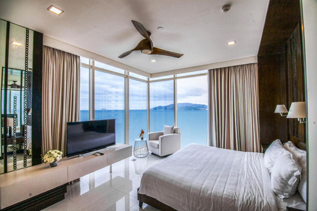 khach san co bai bien rieng, mê mẫn với 12 khách sạn nha trang có bãi biển riêng