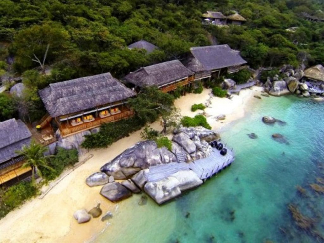 top 10 resort nha trang nằm ngay sát biển view cực đẹp siêu thu hút