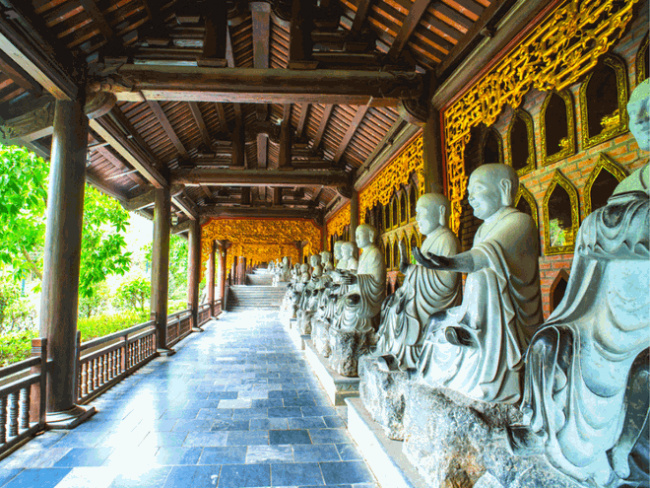 Top 11 ngôi chùa nổi tiếng bậc nhất Việt Nam