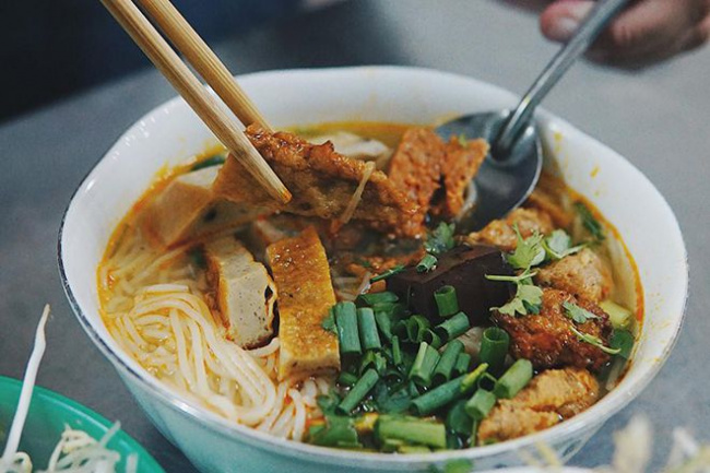 Top 7 ẩm thực gợi nhớ phố biển Nha Trang