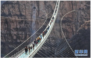 top 10 cây cầu đẹp độc lạ nhất thế giới