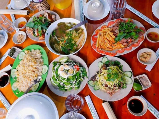 Top những quán ăn ngon tại Buôn Hồ “quên lối về”