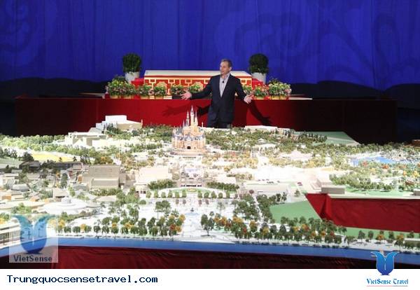 Trung Quốc xây Disneyland hoành tráng phá nhiều kỷ lục trước đó