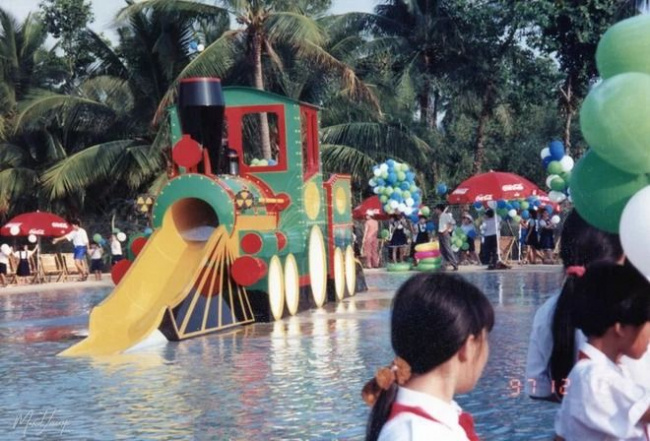 loạt ảnh của công viên nước đời đầu “saigon water park” bỗng nhiên hot trở lại: ký ức tuổi thơ lại ùa về