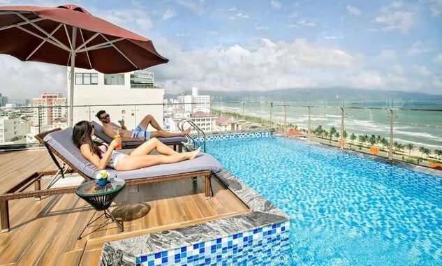A series of 4-star hotels in Da Nang with surprisingly cheap prices for the holidays of April 30 and May 1: Price around 600,000 VND/night, central location, free breakfast￼