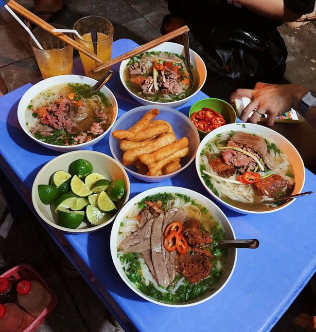 15 địa điểm ăn vặt đêm ở Hà Nội siêu ngon, siêu rẻ