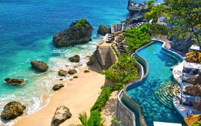 Hãy cùng tôi đến và khám phá thiên đường Bali mộng mơ nhé!