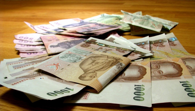 Các mệnh giá tiền Thái Lan và thông tin hữu ích về cách đổi tiền