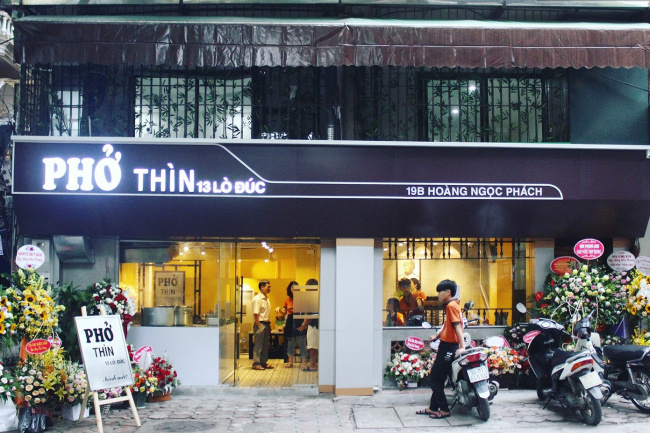 Ăn sạch 15 quán phở ngon rẻ ở Hà Nội