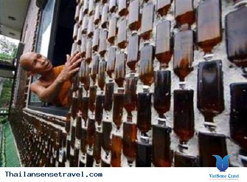 du lịch thái lan: ngắm ngôi chùa bằng vỏ chai độc đáo ở thái lan