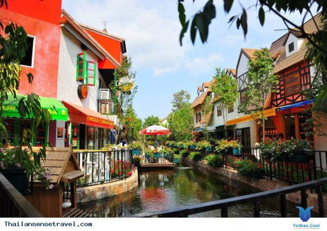Ghé thăm thành phố tình yêu đầy sắc màu ở Thái Lan
