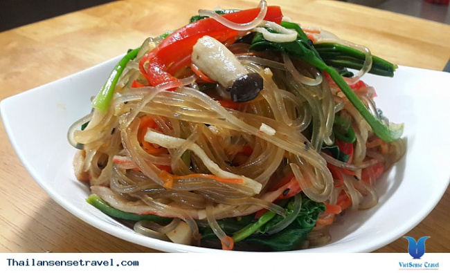 Những món ăn bạn nên thử một lần khi đi Băng Kok Thái Lan