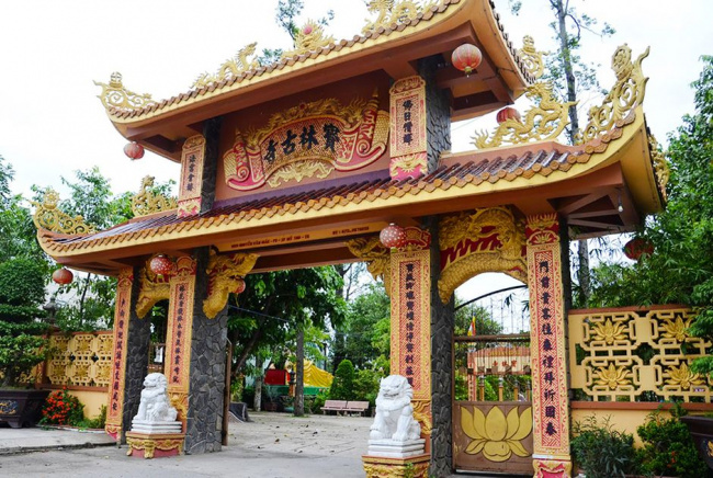 top 5 ngôi chùa lớn nhất tại tiền giang