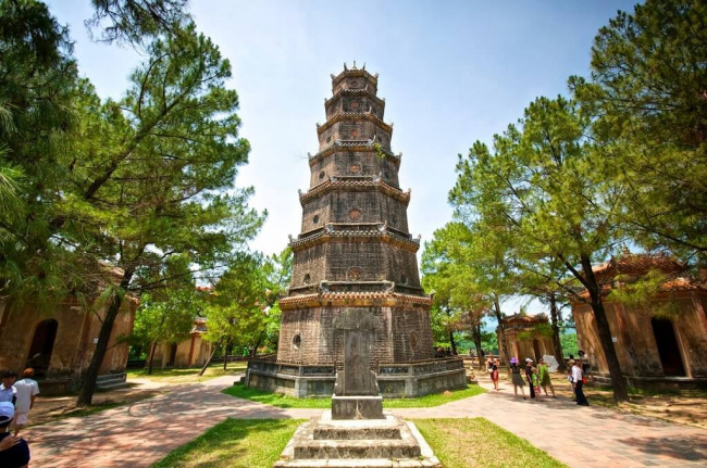 TOP 10 Những địa điểm du lịch nổi tiếng tại Huế