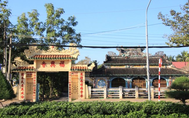 Chùa Phước Hưng – Ngôi chùa cổ tuyệt đẹp ở Sa Đéc