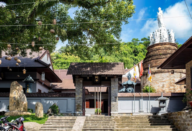 Chiêm bái Chùa Phật Đà (chùa Lò Gạch) ở Hà Tiên