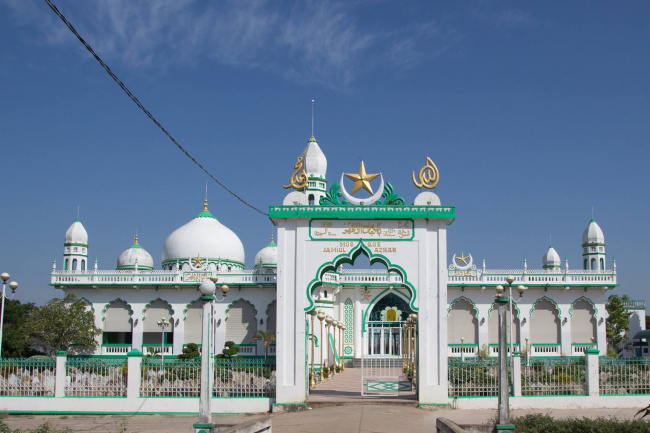Thánh đường Hồi Giáo Jamiul Azhar tuyệt đẹp ở An Giang