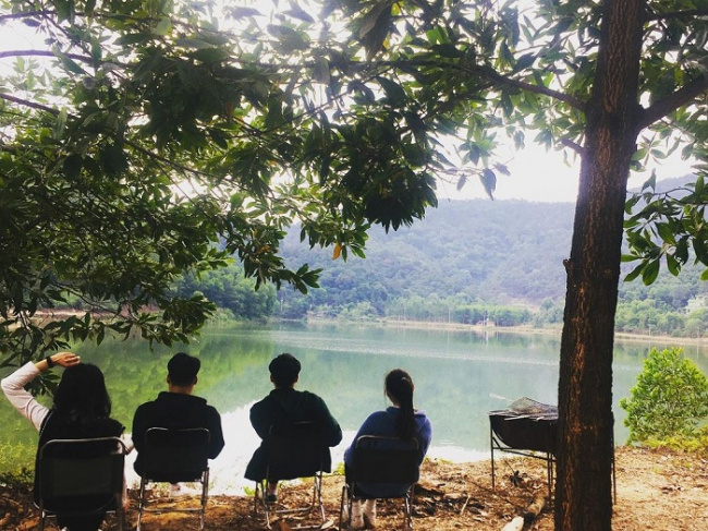 beautiful lake, dongguan clock, hanoi destination, hanoi suburban destination, picnic, ‘escape’ the inner city, about the beautiful lakes on the outskirts of hanoi
