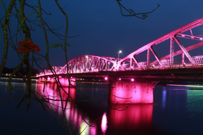 beautiful bridge, bridge pagoda, check in vietnam, golden bridge, long bien bridge, vietnam tourism icon, vietnamese bridges, the iconic bridges of vietnam tourism
