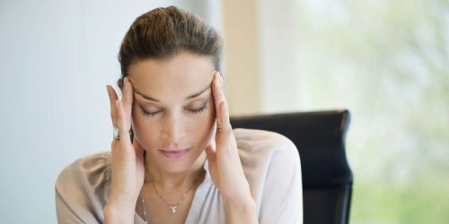 10 lý do phổ biến khiến bạn cảm thấy chóng mặt và khi nào nên đi khám