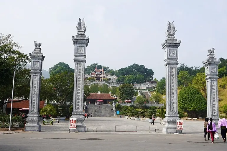 Đền Cửa Ông – Ngôi đền đẹp nhất ở Quảng Ninh về kiến trúc
