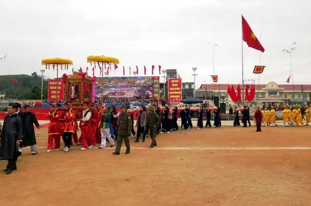 Vui hội Lồng Tông, ngày hội xuống đồng ở Tuyên Quang