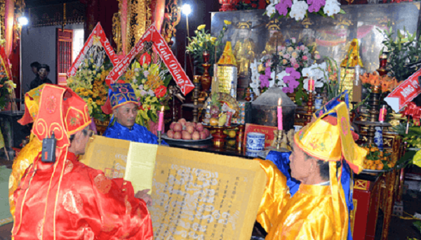 lễ hội đền ông hoàng mười có vị thế quan trọng trong đời sống tâm linh của nhân dân