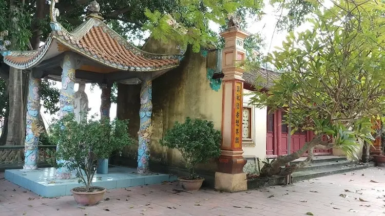 Ghé thăm chùa Phúc Lâm với kiến trúc độc đáo