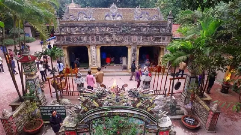 Huyền bí, linh thiêng lễ hội đền Chế thắng phu nhân Nguyễn Thị Bích Châu