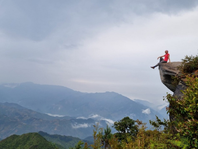 dinosaur spine, ta xua, yen bai tourism, conquer the spines of dinosaurs and the magical mossy forest on the top of ta xua