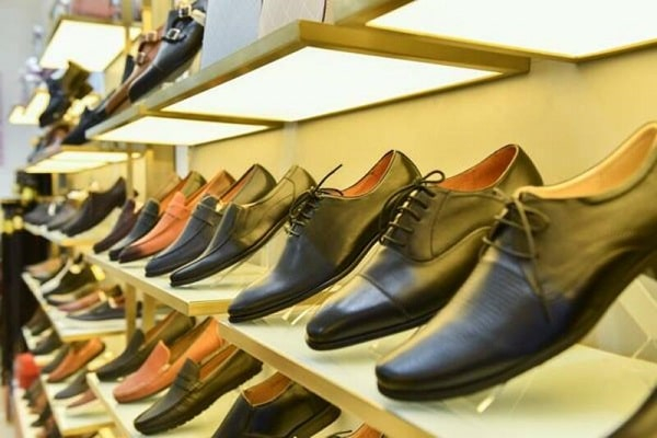 top 10 cửa hàng bán giày da nam tphcm đẹp nhất hiện nay