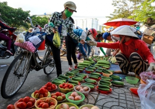 10 khu chợ dành cho sinh viên giá rẻ nhất tại tp.hcm