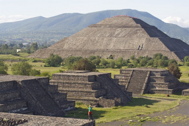 những kim tự tháp ấn tượng nhất mexico