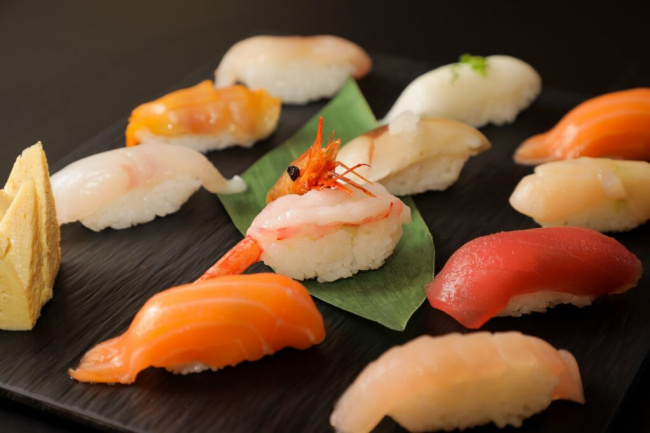 ăn chơi sài gòn, có gì hấp dẫn ở chiyoda sushi mà tổng lãnh sự nhật ghé thưởng thức?