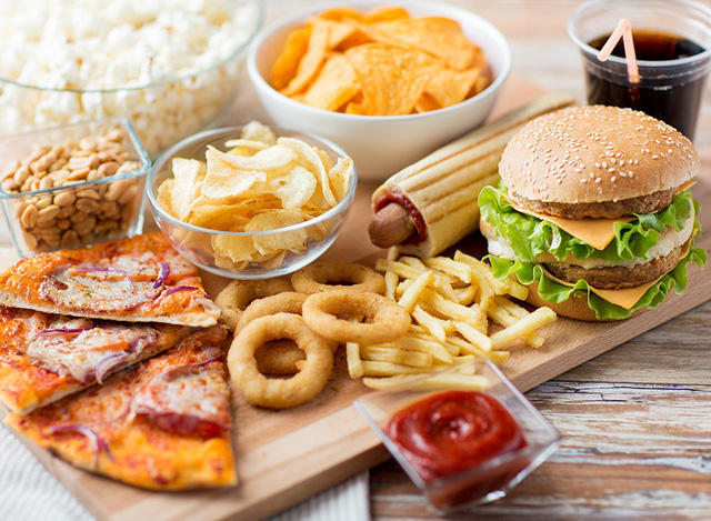 thức ăn nhanh, tác hại đồ ăn nhanh, đồ ăn nhanh, tại sao chúng ta nên hạn chế thức ăn nhanh