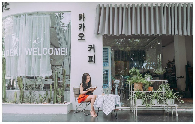 khám phá quán cafe ‘hoa tử đằng’ gây sốt: yên garden cafe đà nẵng