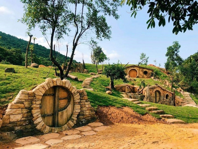 bạch mã village – phiên bản làng người lùn hobbit “hót rần rần” ở huế
