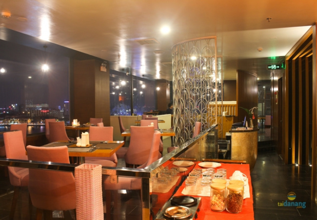 air restaurant & bar – cả thành phố bỗng chốc thu bé lại