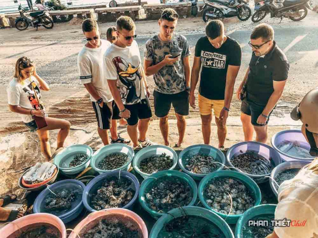 mui ne seafood market – fresh and delicious