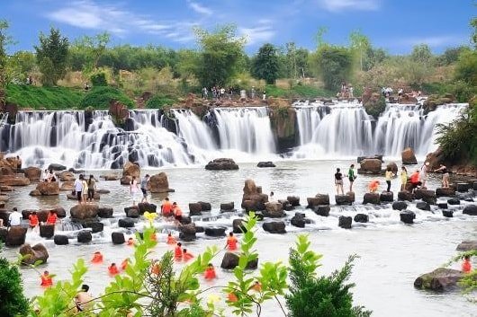 top 6 khu du lịch sinh thái đà nẵng thu hút đông khách nhất (2)