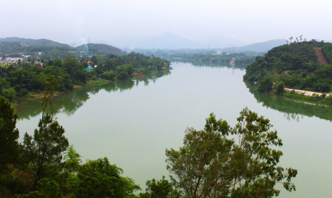 huong river, pine hill, thien an monastery, thua thien hue tourism, vong canh hill, a day of adventure in the pine forest of hue