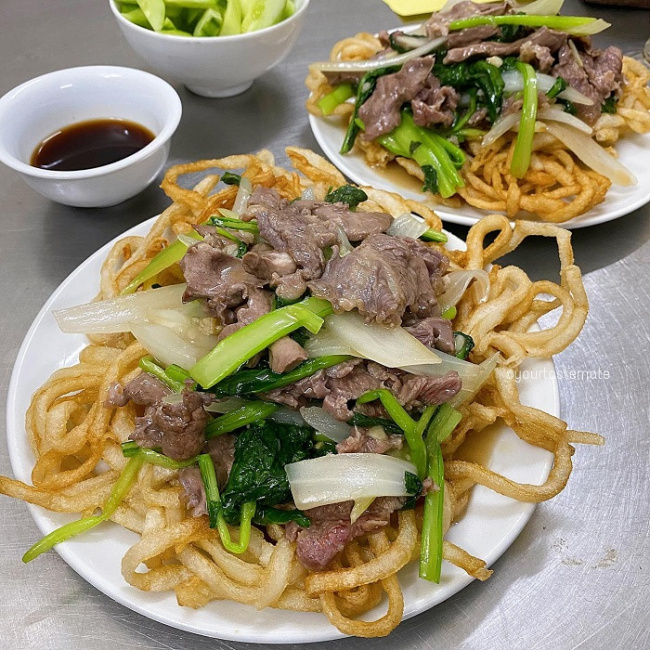 3 regions cuisine, hanoi cuisine, hanoi pho, two bowls of pho, delicious vietnamese pho dishes are always remembered wherever you go, no matter where you go, you will always feel hungry