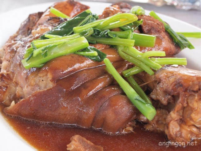 Cách làm thịt hầm đậm hương vị châu Á