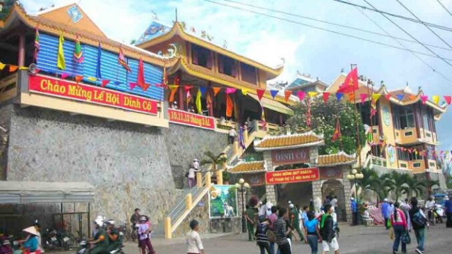 Dinh Co Temple Vung Tau – famous spiritual place should not be missed 